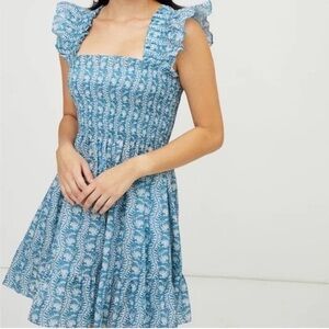 HILL HOUSE Elizabeth Nap Dress in Trailing
Vine Blue Medium